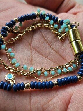 Nordstrom Women Bracelet Turquoise/Navhy Tone Beads Magnet Closure Wristband